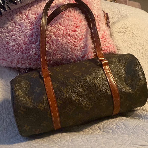 Louis Vuitton Handbags - Louis Vuitton papillon handbag monogram canvas